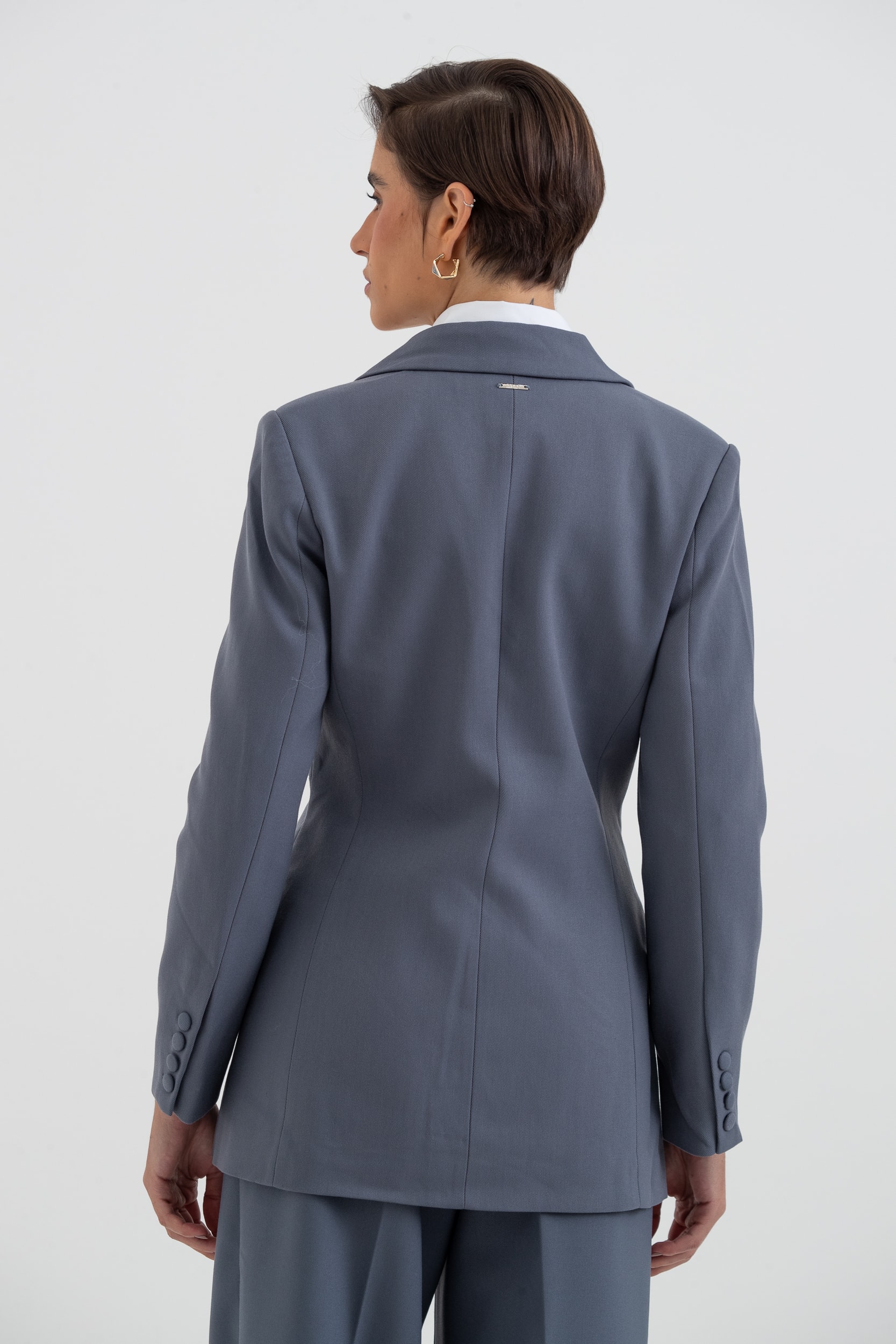 Blazer Ajustado Alongado Cinza