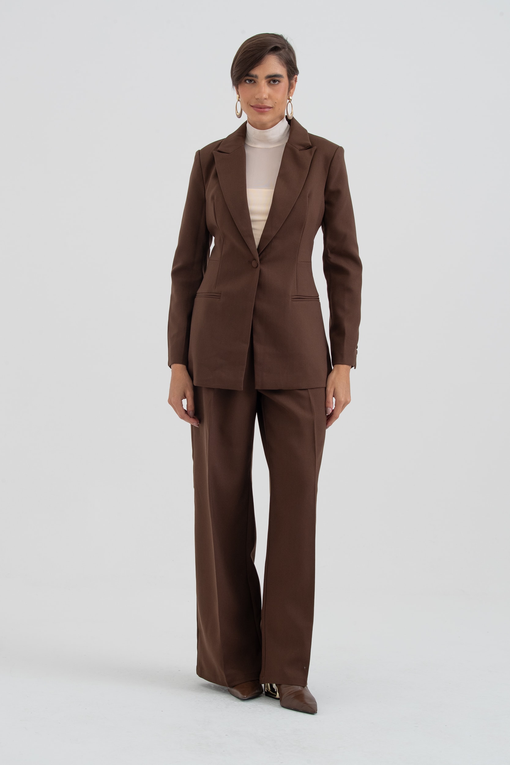 Blazer Ajustado Alongado Marrom