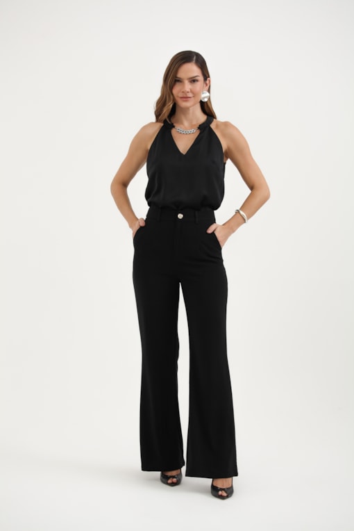 Blusa Acetinada Aviamento Decote Preto