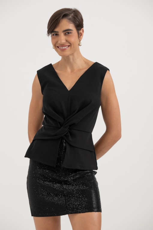 Blusa Alfaiataria Com Detalhe Retorcido Frontal Preto