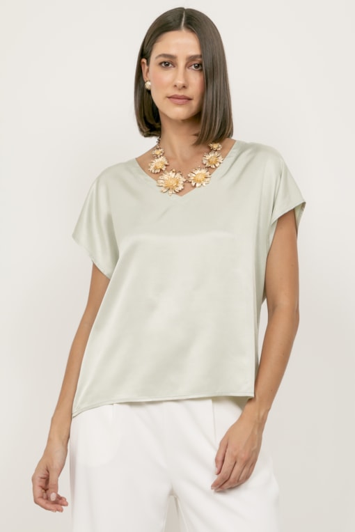 Blusa Ampla Com Colar  Verde oliva