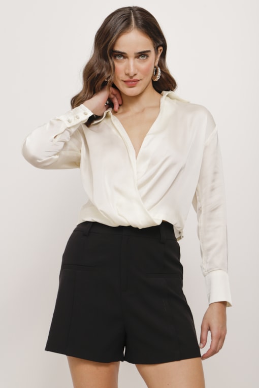 Blusa Cetim Manga Longa Transpassada Areia