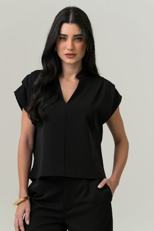 Blusa Com Detalhe No Ombro Preto
