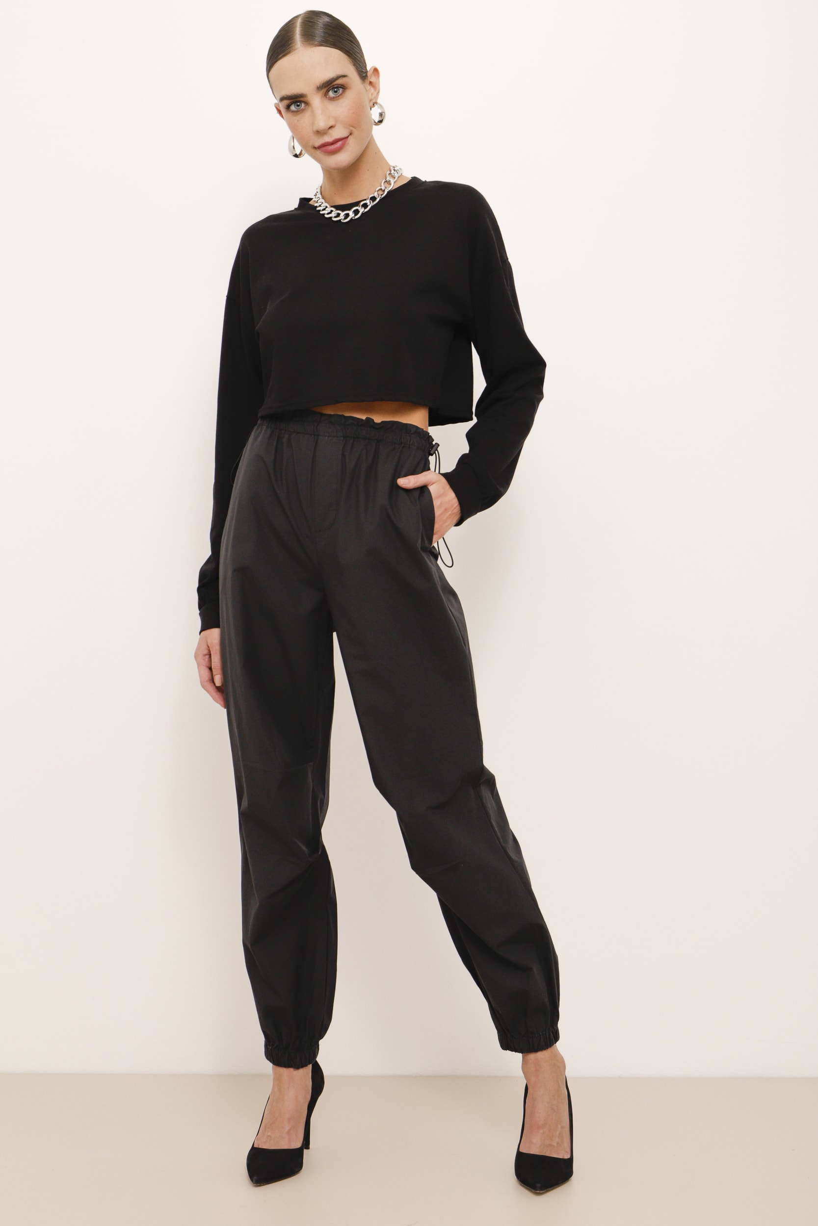 Blusa Cropped de Manga Longa  Preto