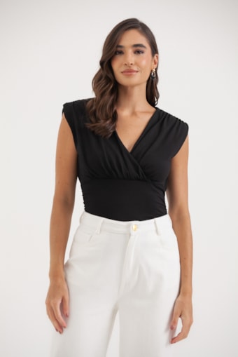 Blusa Drapeada Decote Transpassado Preto
