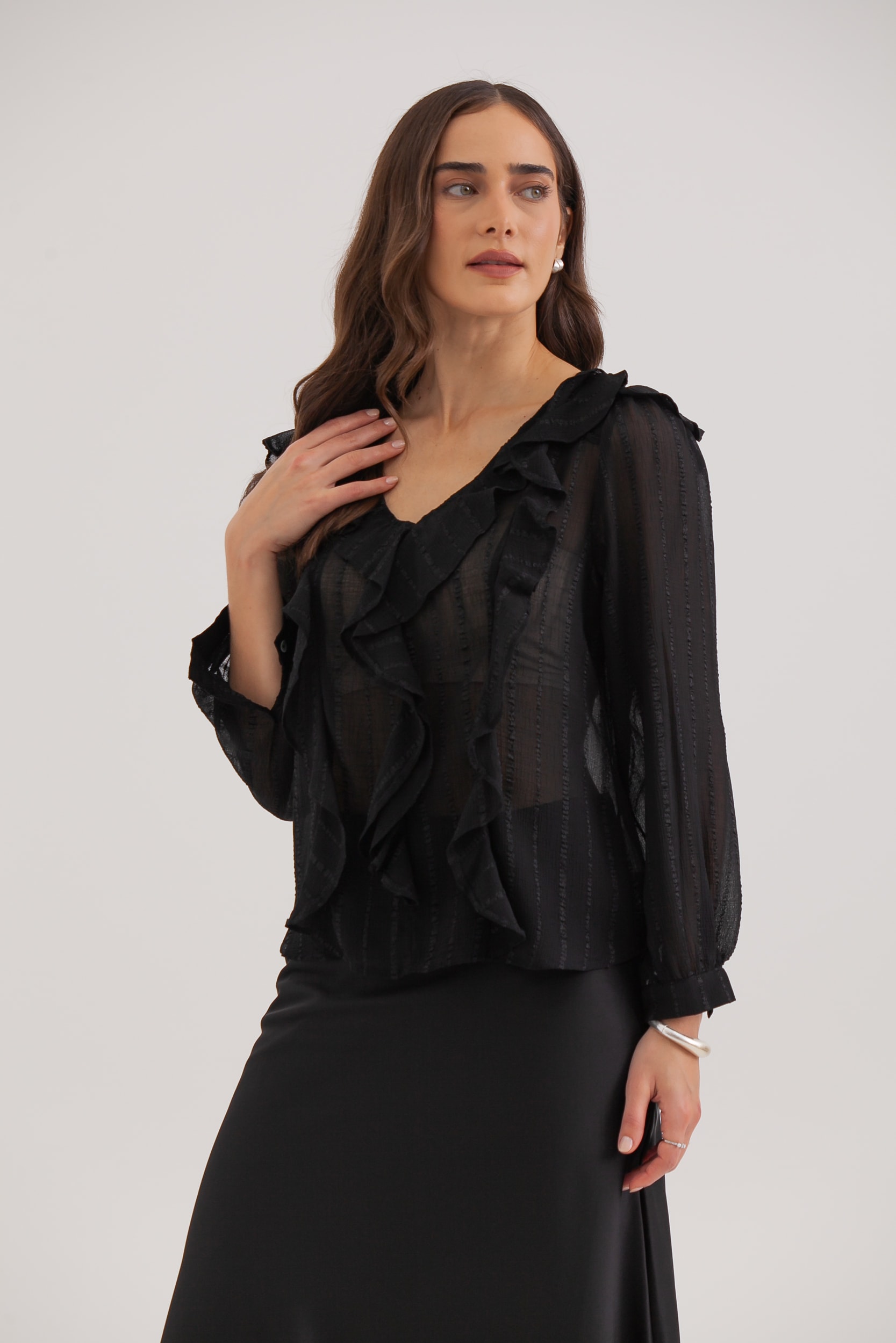 Blusa Manga Longa Babados Preto