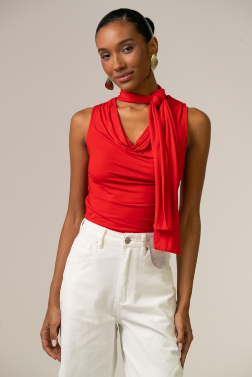 Blusa Regata Malha Com Gola Laço Vermelho