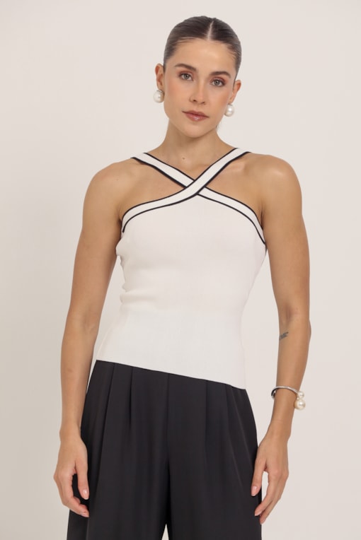 Blusa Tricot Bicolor Alça Cruzada Off-white