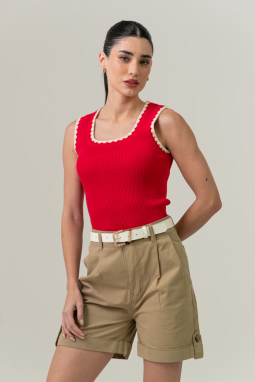 Blusa Tricot Bordados Cava E Decote Vermelho