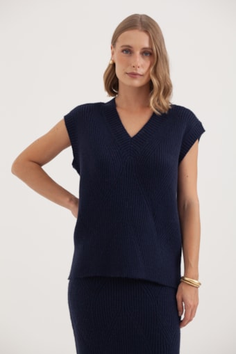 Blusa Tricot Canelada Ombro Caído Marinho 