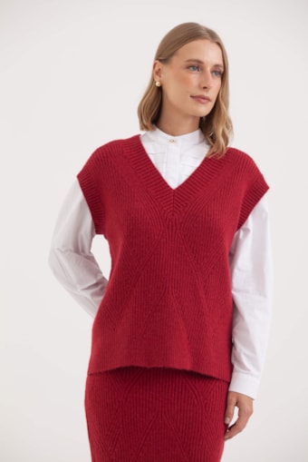 Blusa Tricot Canelada Ombro Caído Vinho