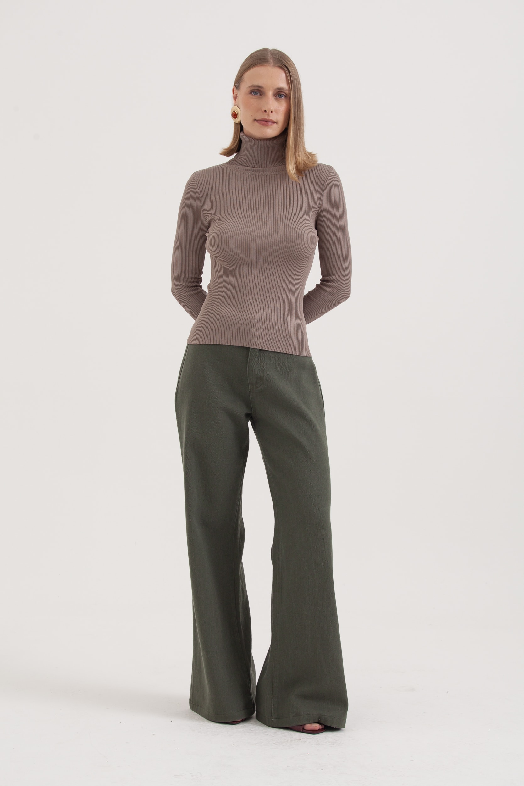 Blusa Tricot Gola Alta Caqui