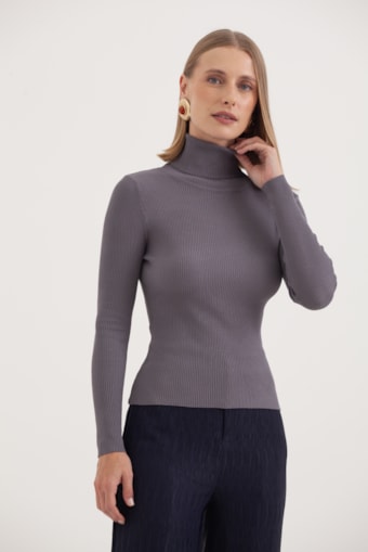 Blusa Tricot Gola Alta Cinza