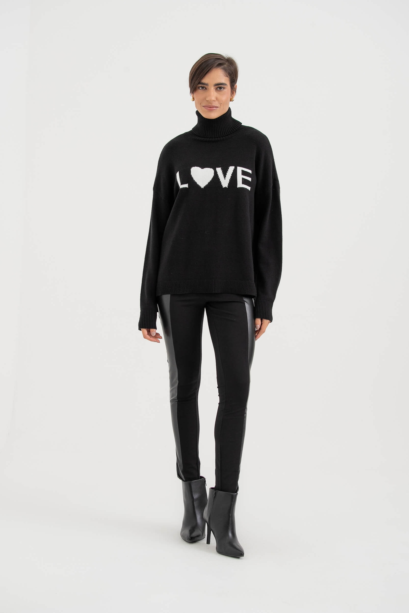 Blusa Tricot Gola Alta Love Preto