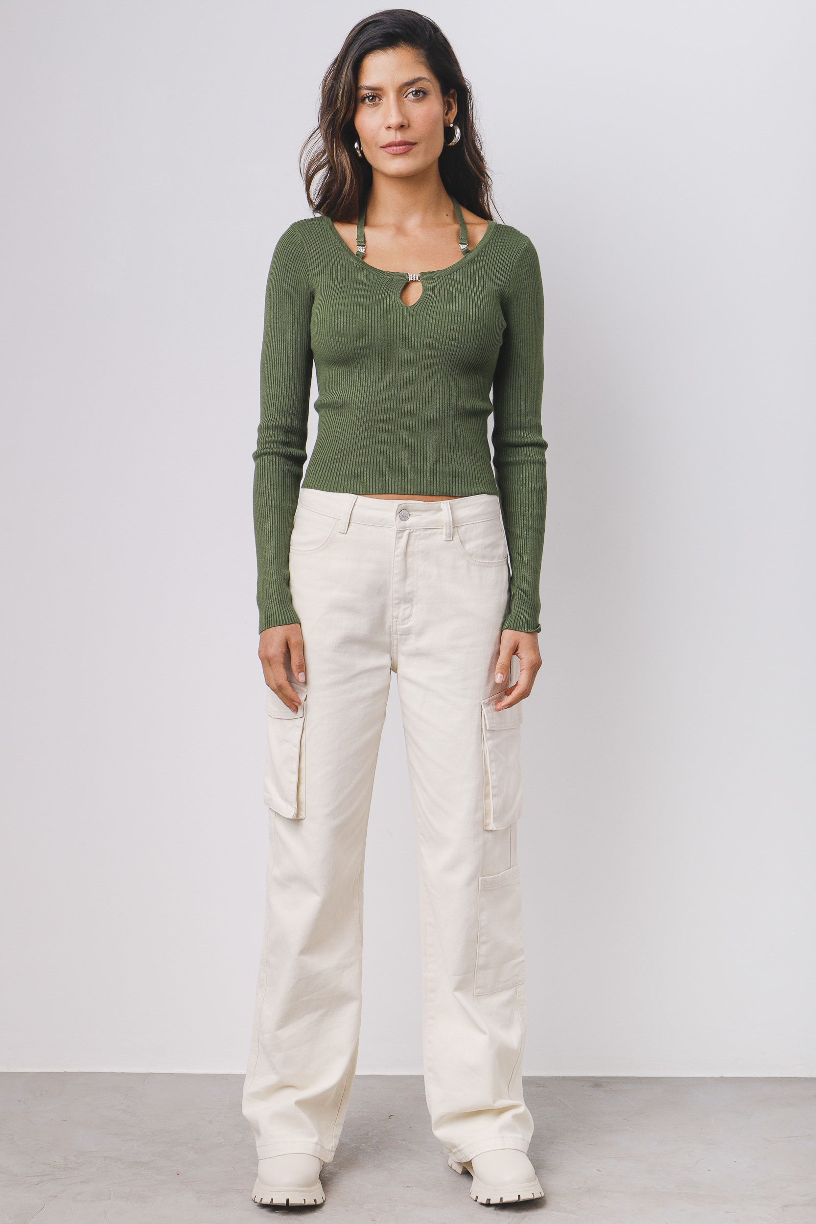 Blusa Tricot Manga Longa Detalhe Decote Verde militar