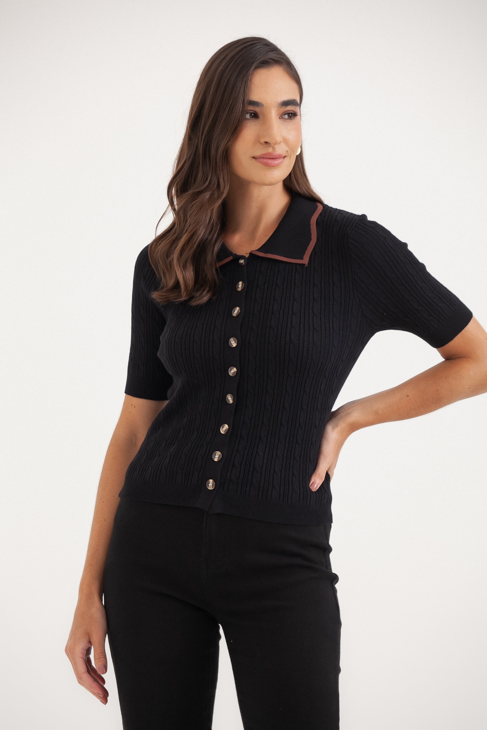 Blusa Tricot Ponto Tranças Gola Com Vivo Preto