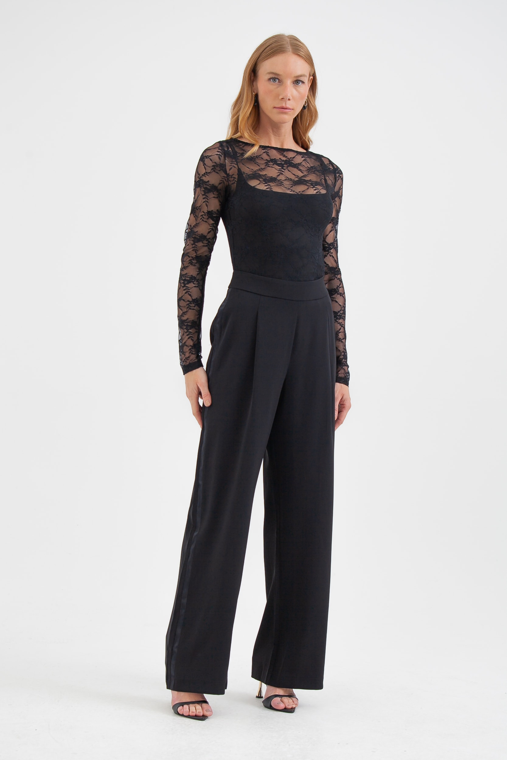 Body Renda Decote Canoa Preto