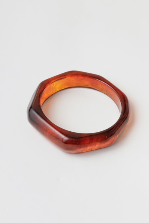 Bracelete Resinado Fino Geométrico Marrom