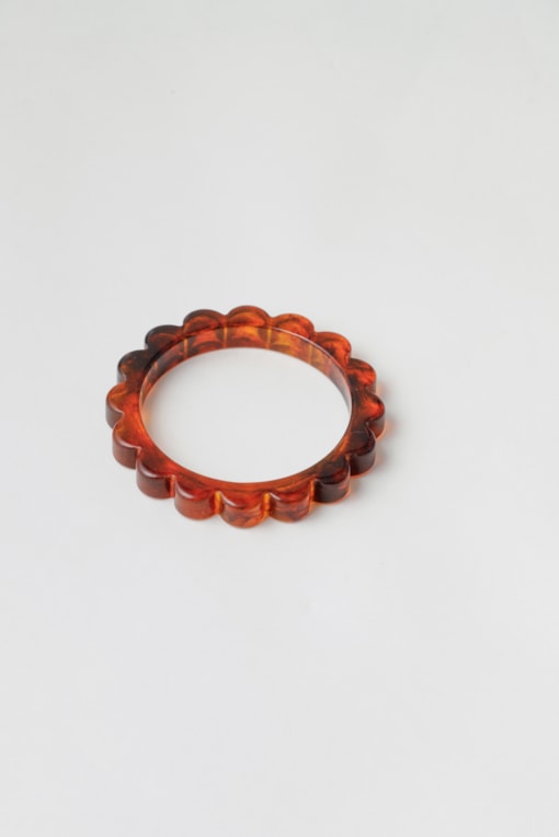 Bracelete Resinado Flor Marrom