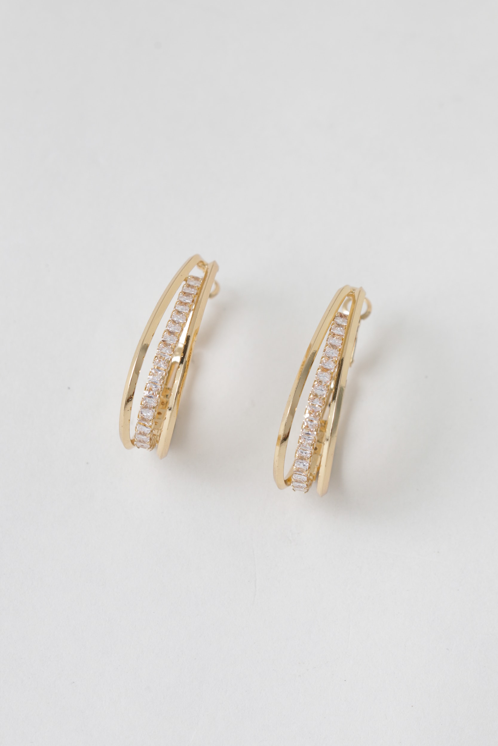 Brinco Argola Alongada com Strass Dourado