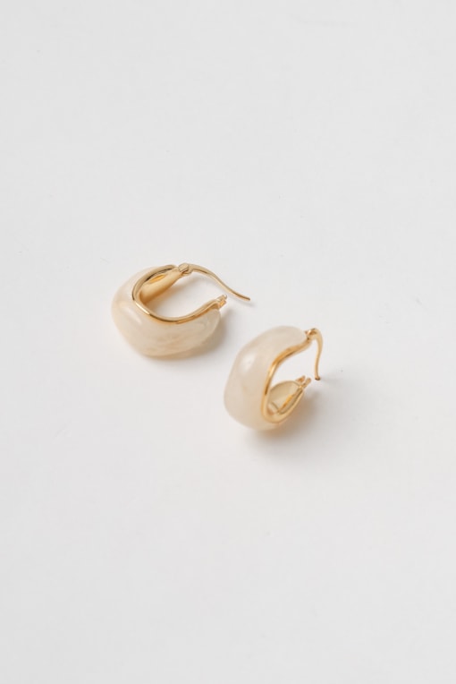 Brinco Argola Alongada Pequena Esmaltada Branco