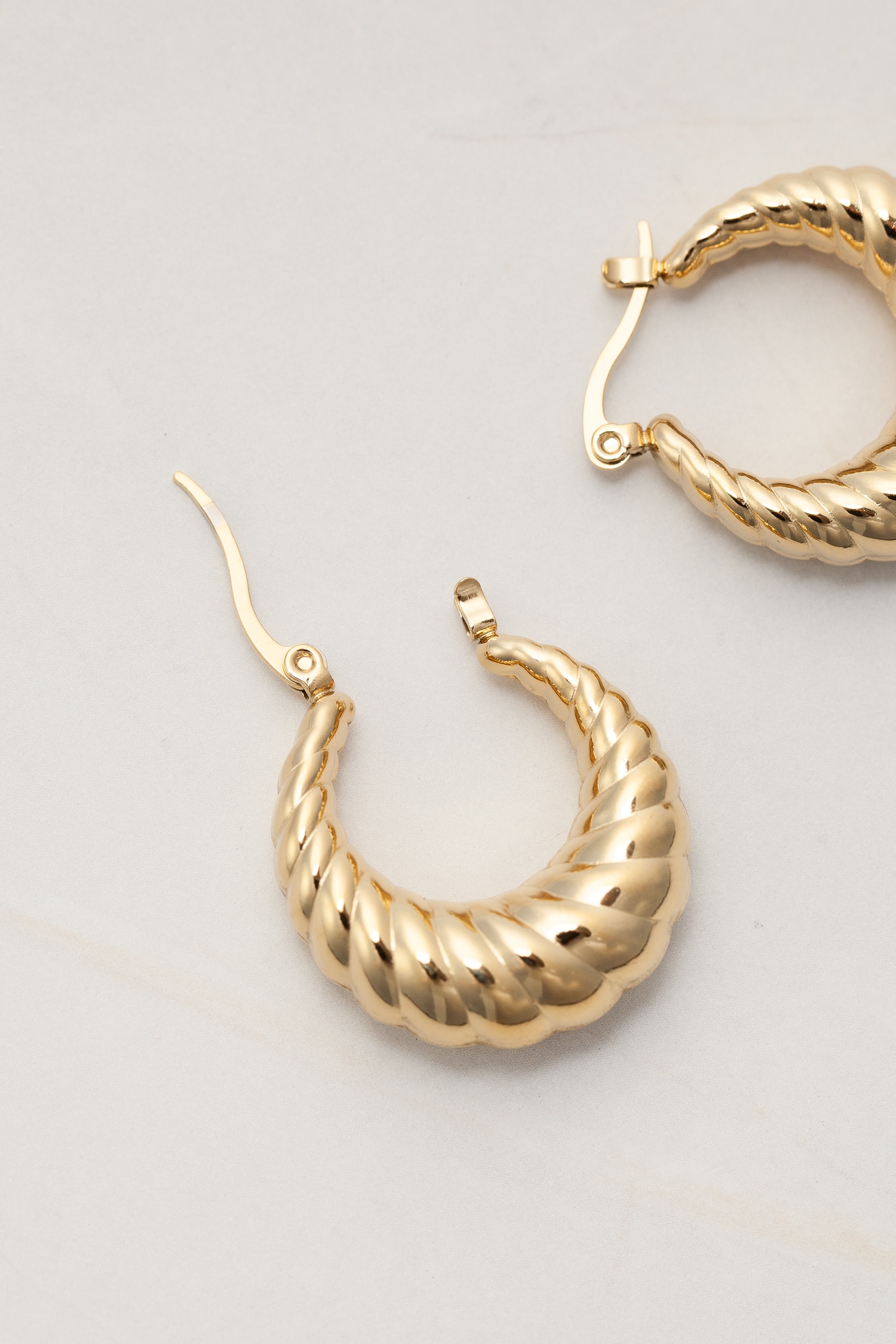 Brinco Argola Caracol  Dourado