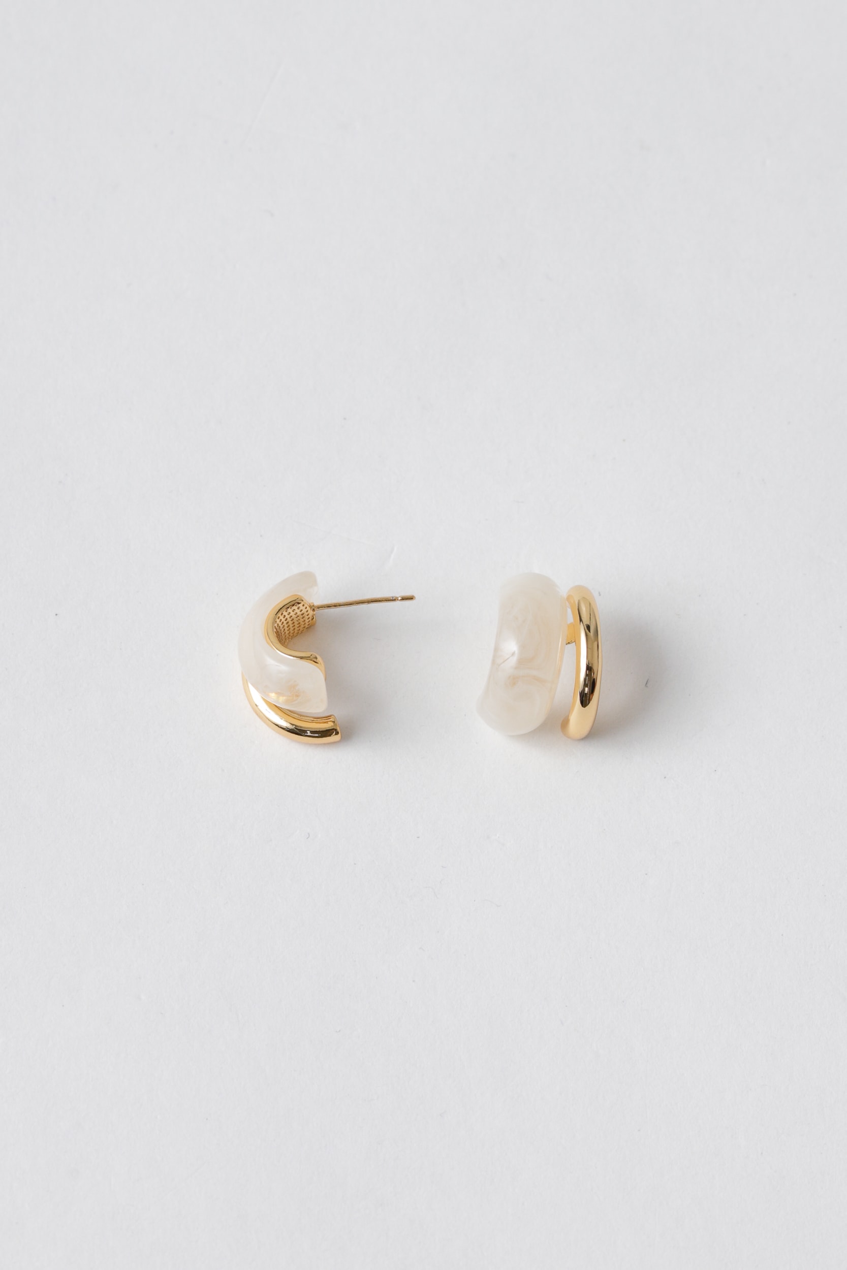 Brinco Argola Dupla Pequena com Resina Branco