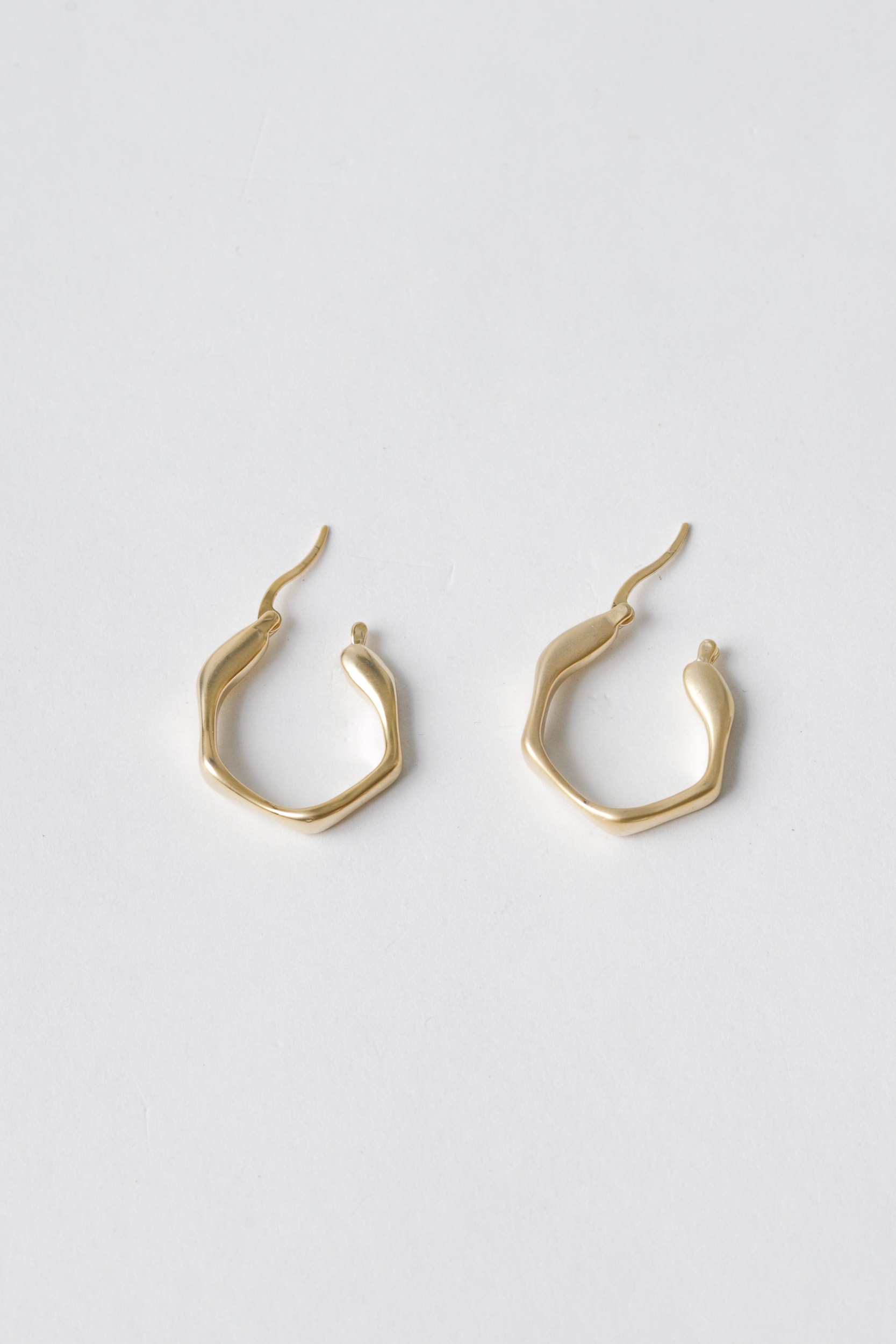 Brinco Argola Fosca Orgânica Dourado