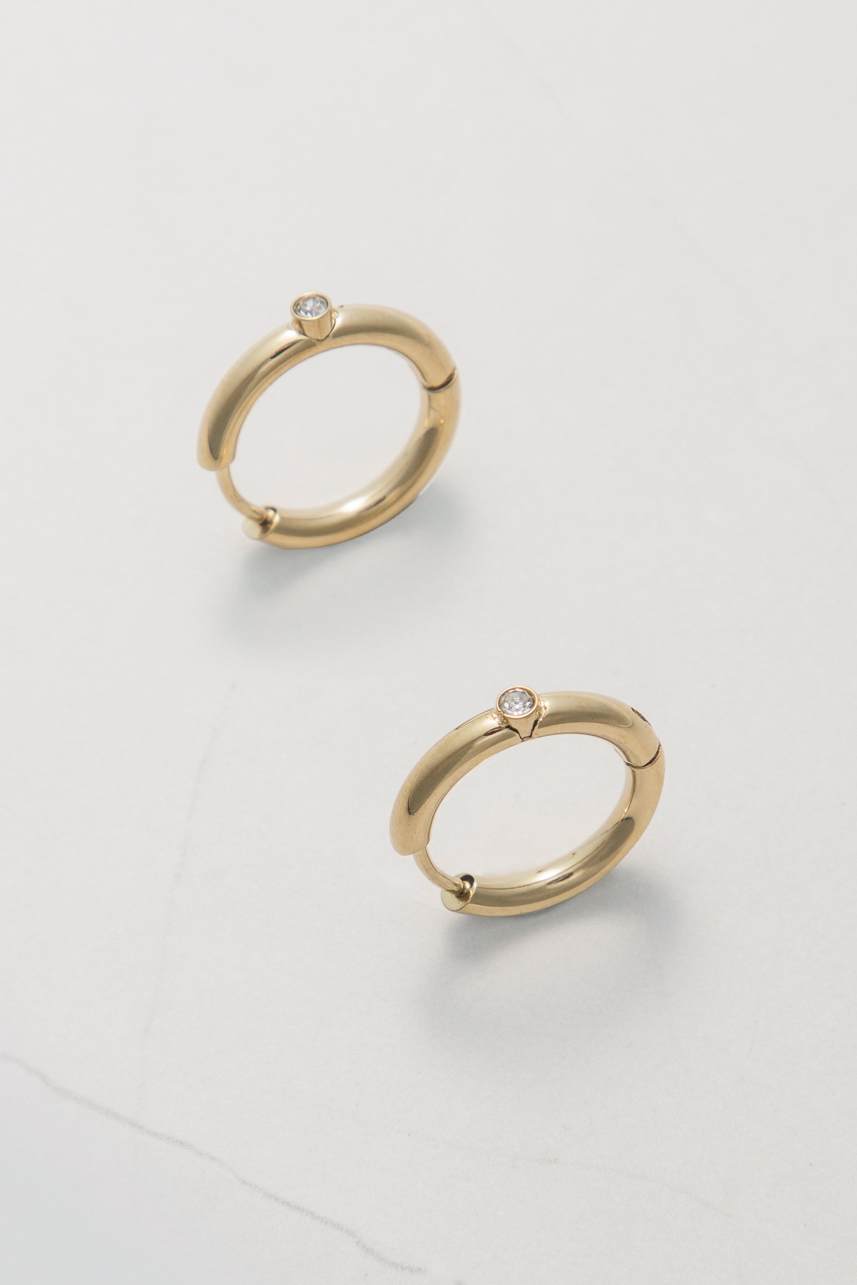 Brinco Argola Pedra Strass  Dourado