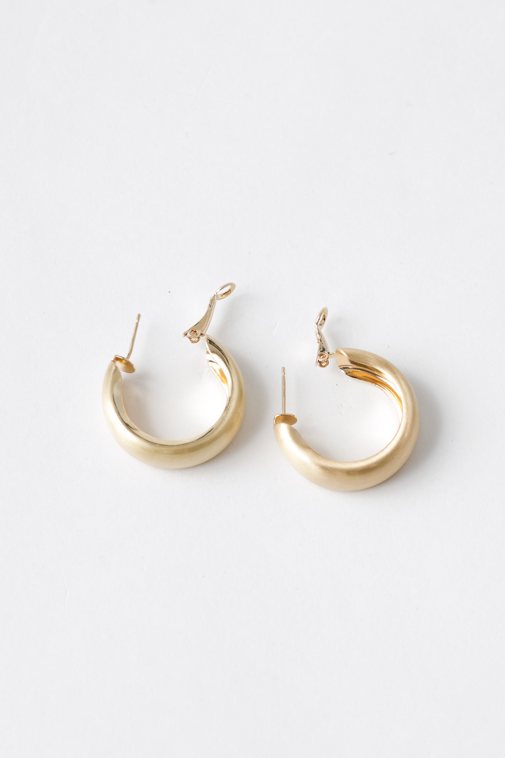 Brinco Argola Pequena Fosca Dourado