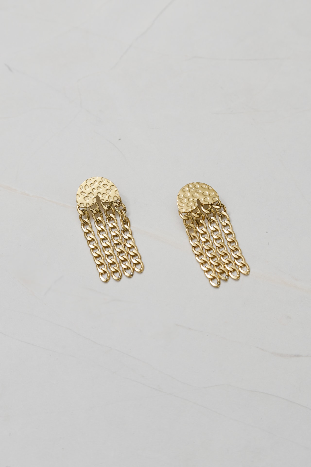 Brinco Correntes Soltas  Dourado