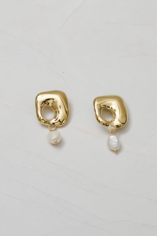 Brinco Orgânico Perola  Dourado