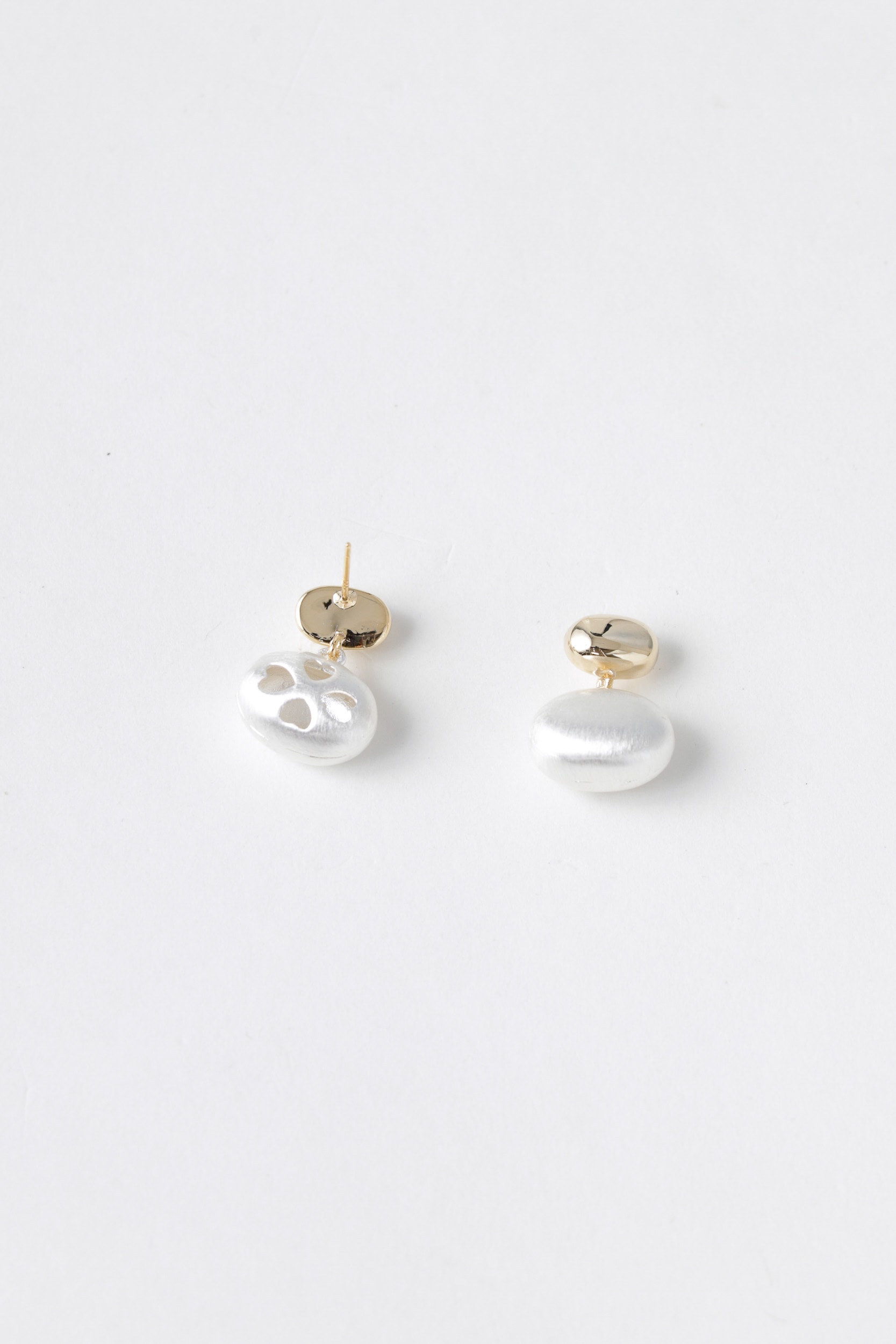 Brinco Oval Metalizado Bicolor Dourado
