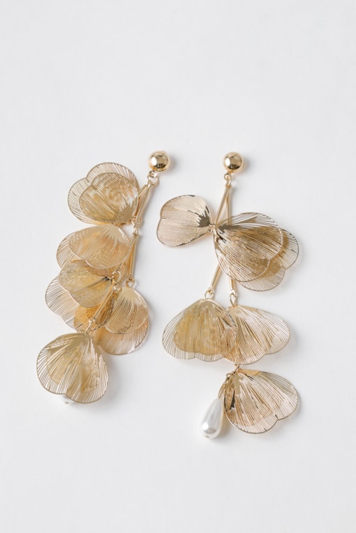 Brinco Pétalas Filigrana Com Pérola Dourado
