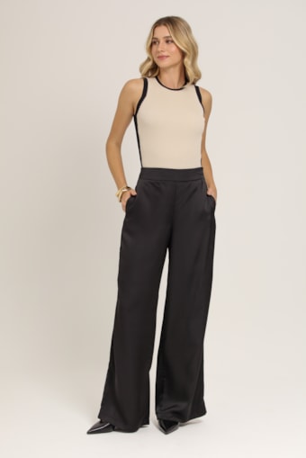 Calça Acetinada Pantalona Preto