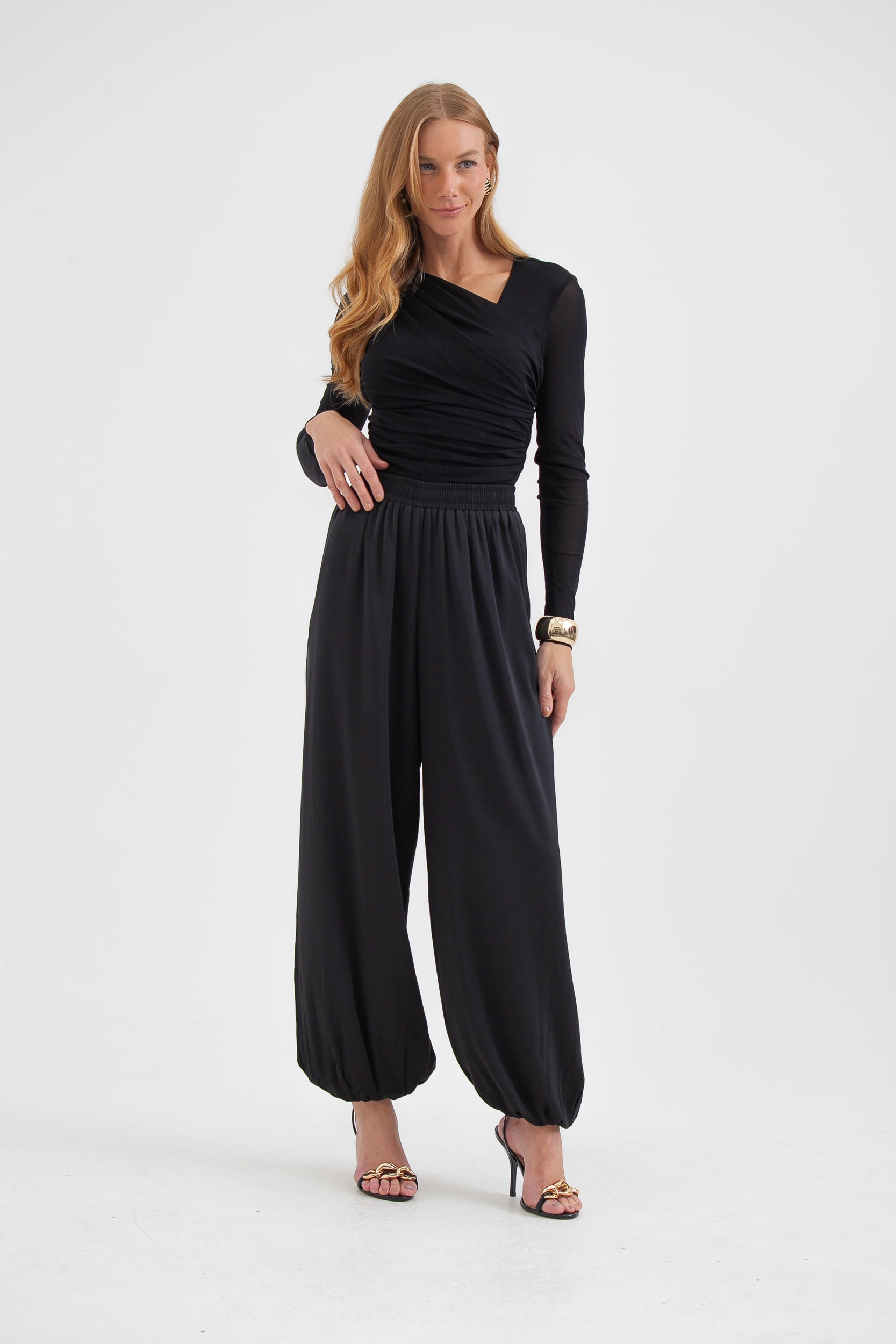 Calça Aladim Com Barra De Elástico  Preto