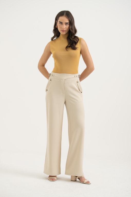 Calça Alfaiataria Cinto Embutido E Detalhe Bolsos Areia
