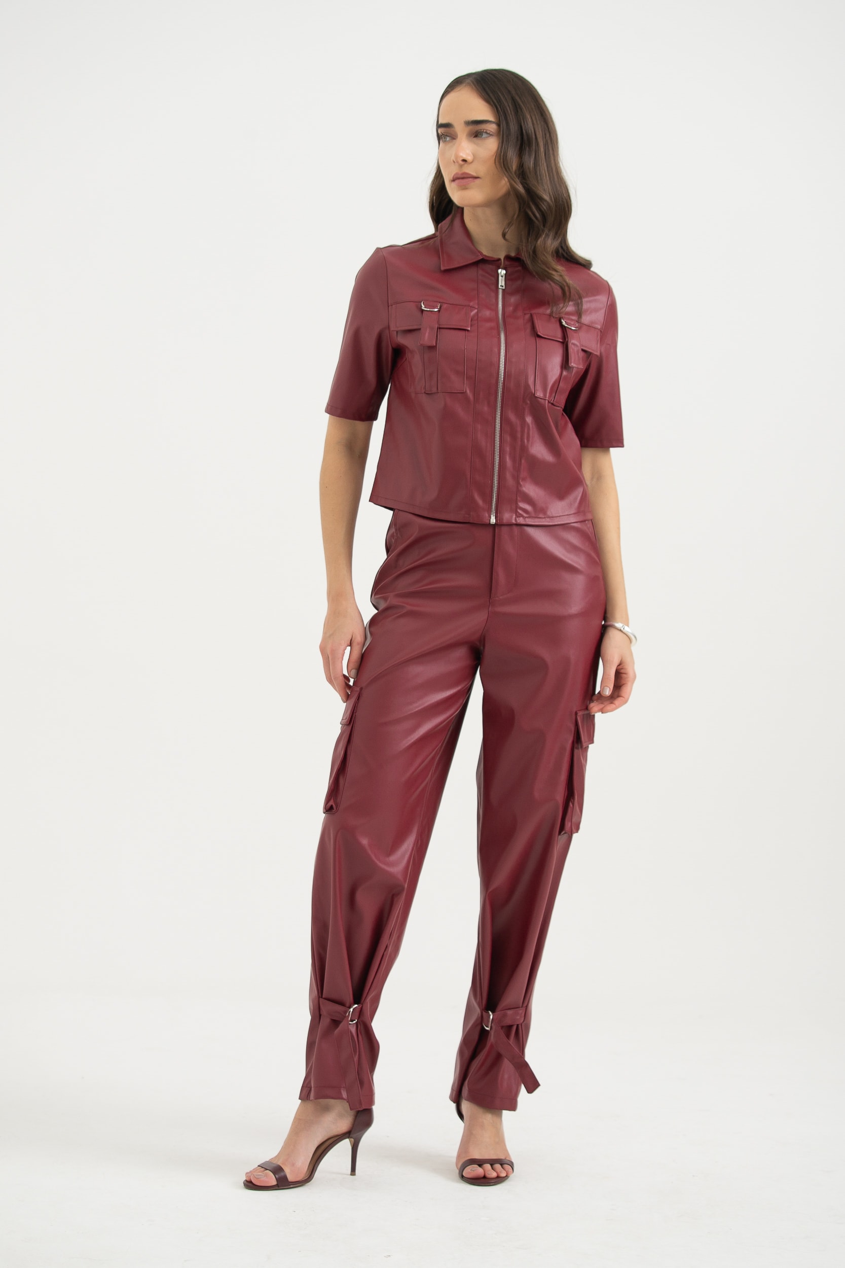 Calça Cargo De Pu Vinho