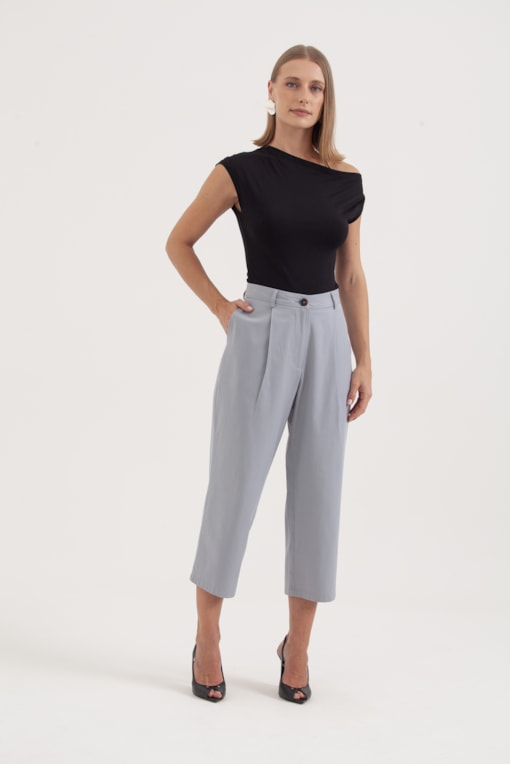Calça Chino Comprimento Capri Azul