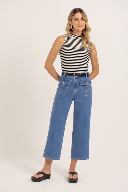 Calça Jeans Pantacourt Com Bolsos Chapados Frente Jeans