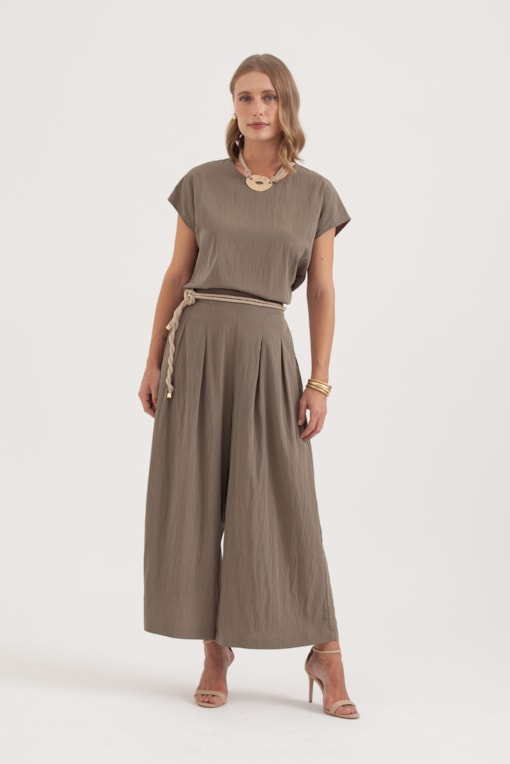 Calça Pantacourt Com Pregas E Elástico Verde 
