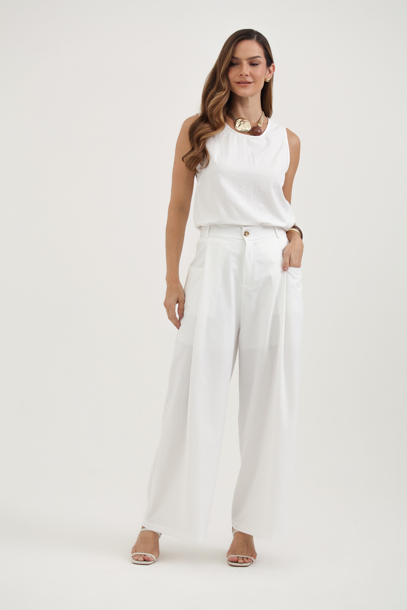 Calça Pantalona Com Pregas Off-white