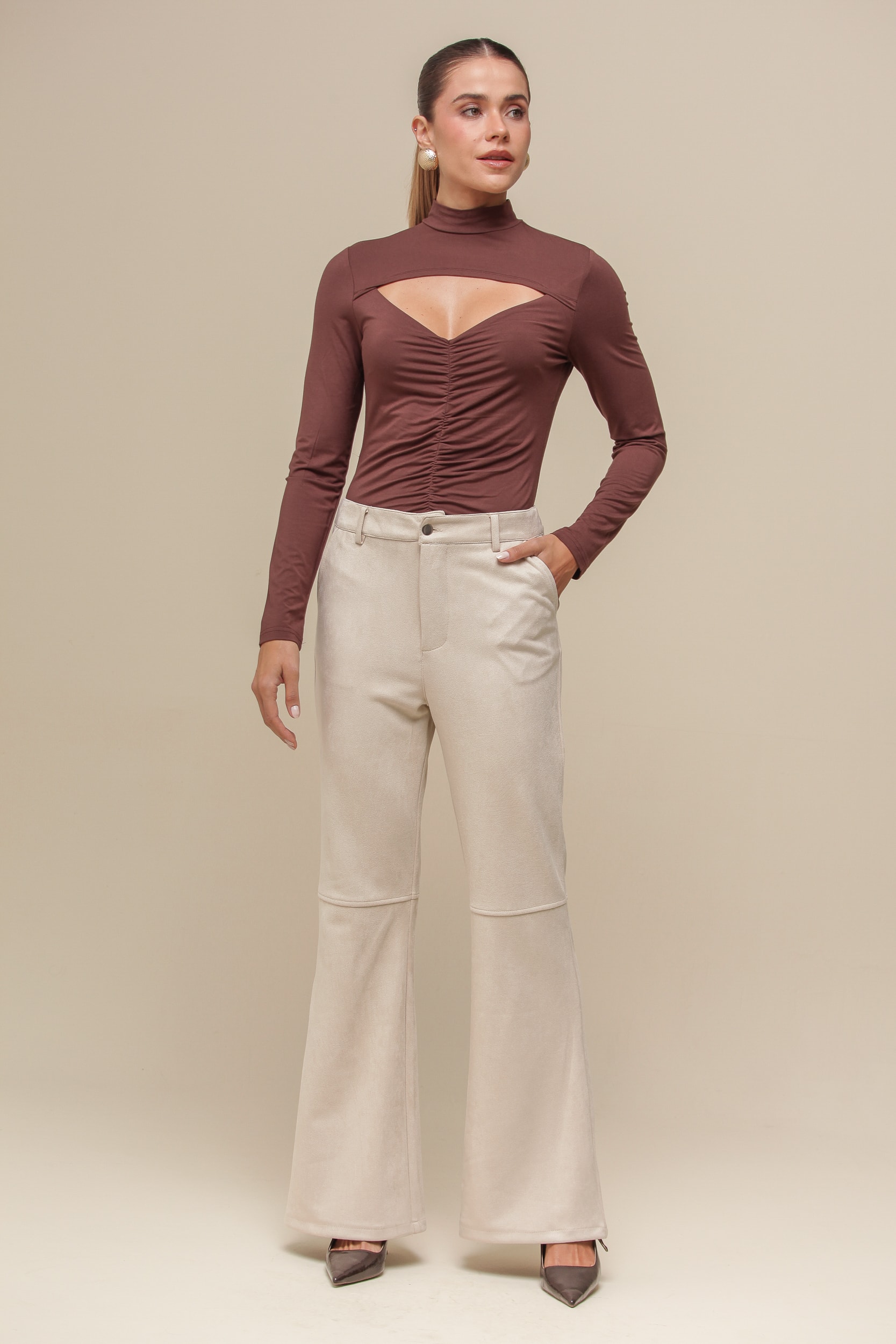 Calça Pantalona de Suede Bege