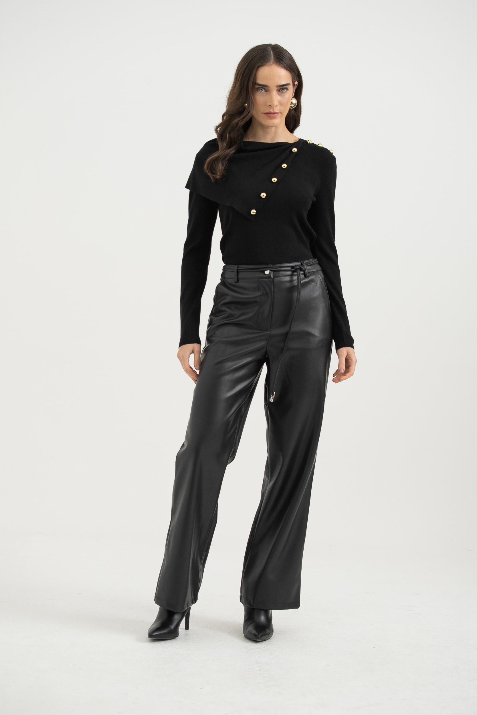 Calça Pu Com Cinto De Cordinha Preto
