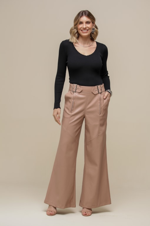 Calça PU Pantalona Maxi Fivela Bege