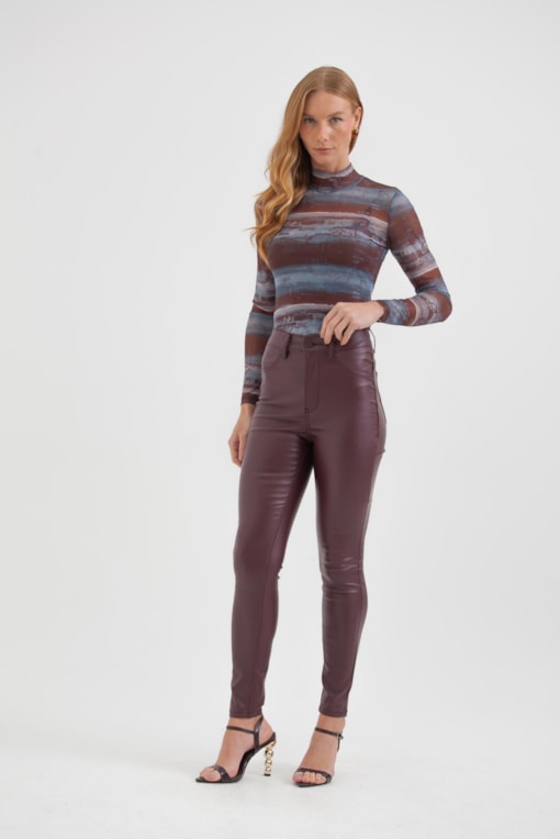 Calça Resinada Skinny Ameixa