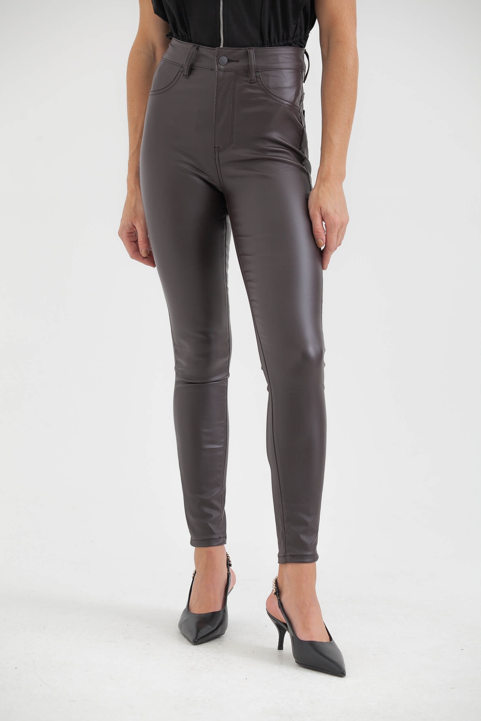Calça Resinada Skinny Café