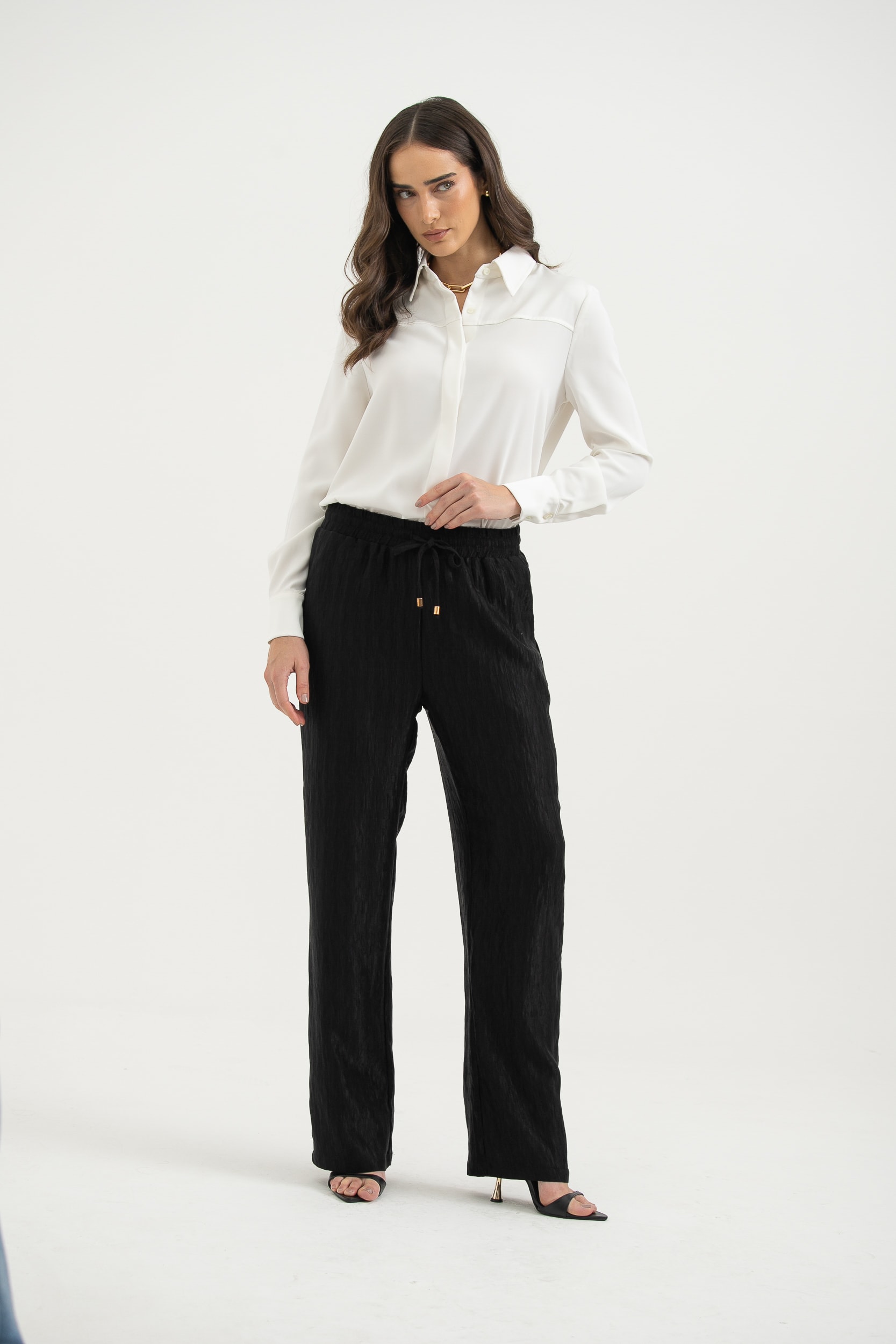 Calça Reta Com Amarração Preto