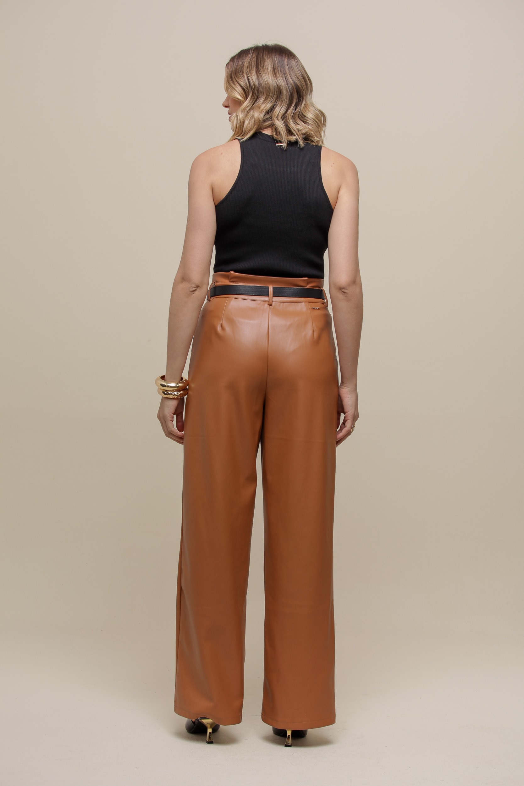 Calça Reta PU Clochard  Caramelo