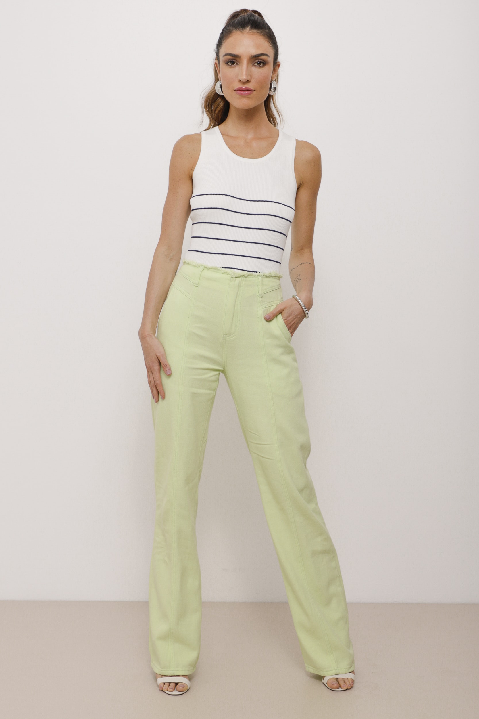 Calça Sarja Wide Leg Sem Cós Verde 